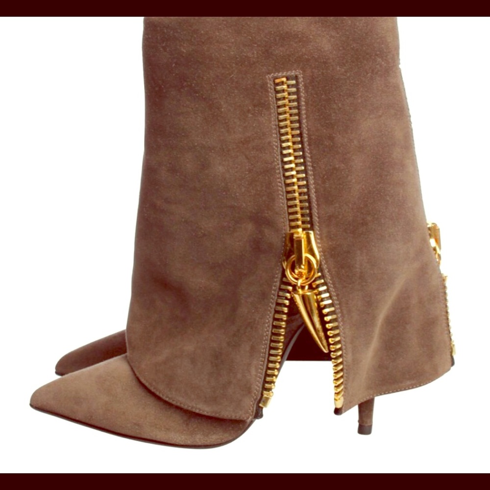 High end boots worn once. Chic for winter
